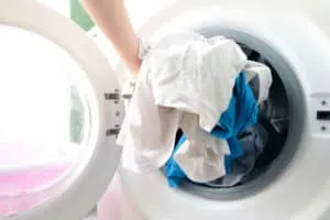 disinfettare il bucato con prodotti naturali