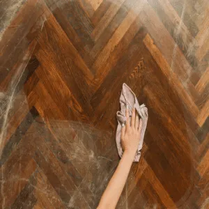 pulire il parquet